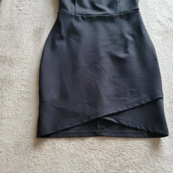 Aritzia Babaton Onyx Dress size 6 - Picture 7 of 15